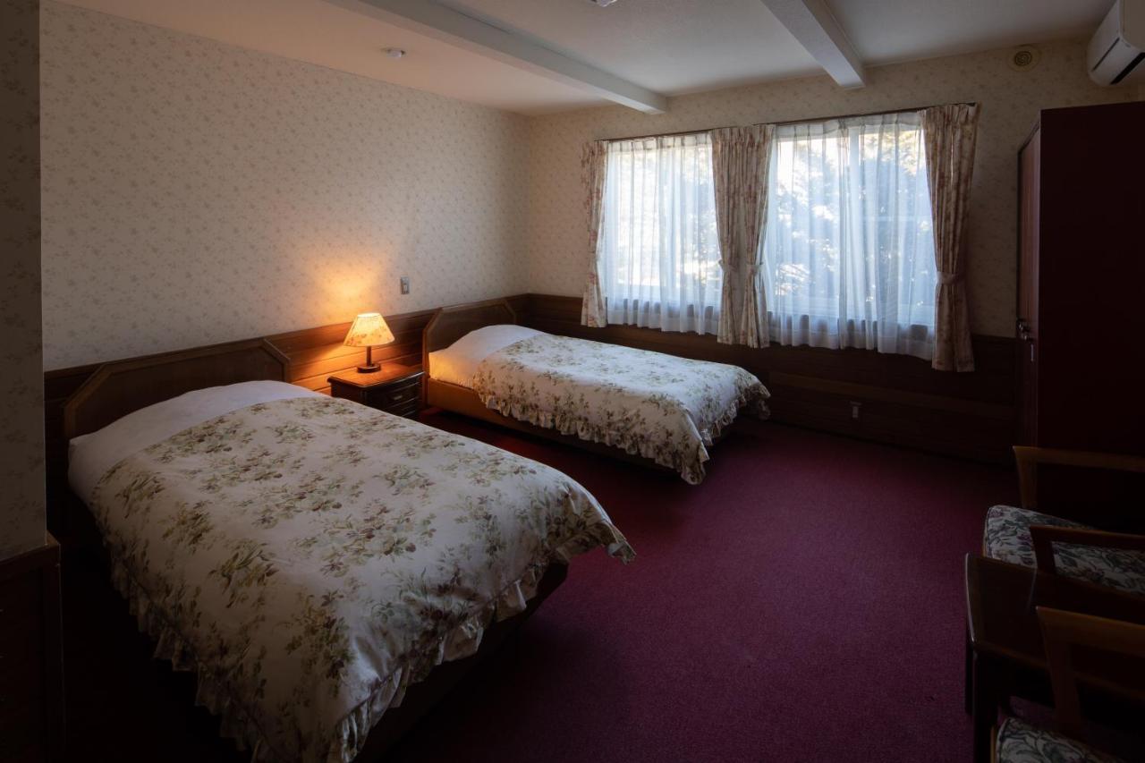 Pension Candytuft Каруїдзава Екстер'єр фото